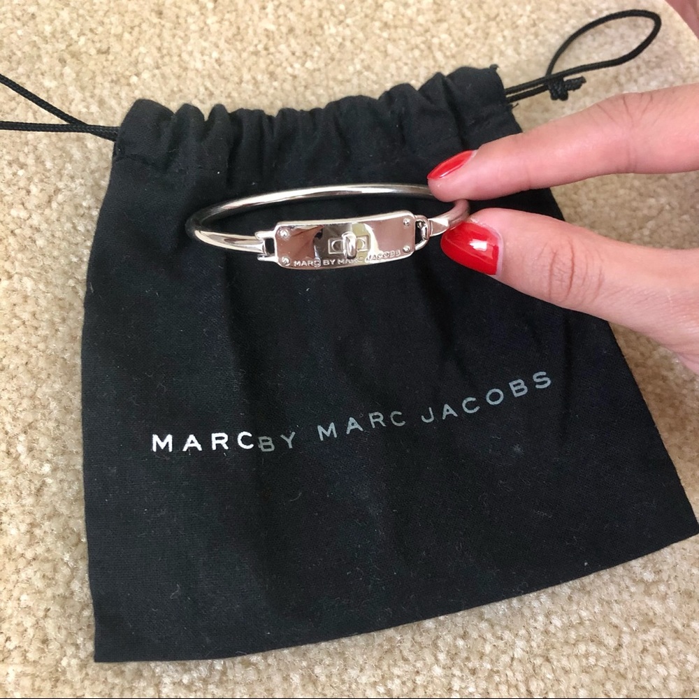 Marc by Marc Jacobs Silver Turnlock Hinge Bracelet